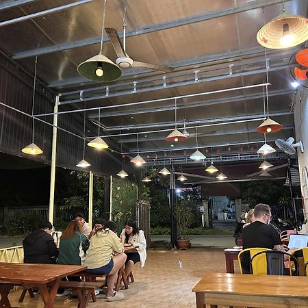 Cat Tien Backpackers Hostel Bagian luar foto