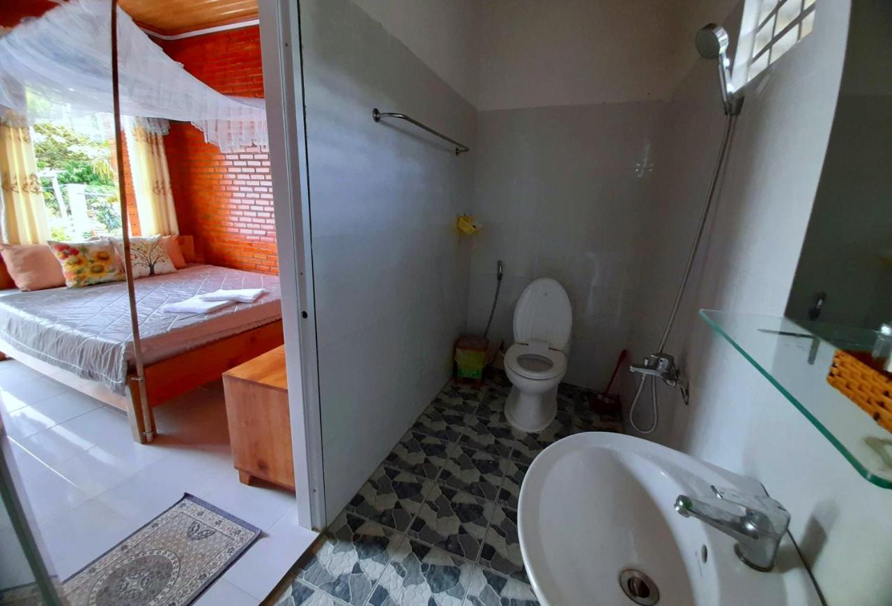 Cat Tien Backpackers Hostel Bagian luar foto