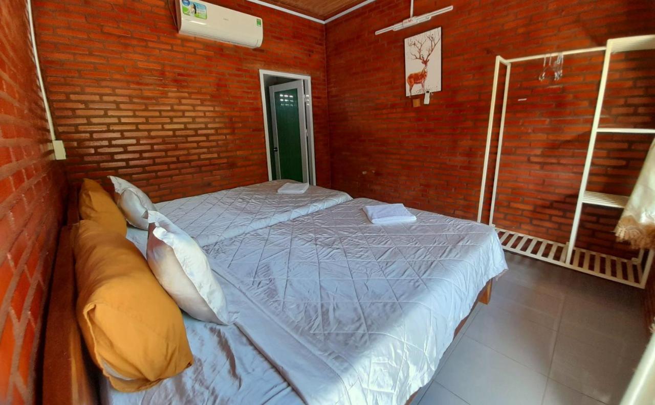 Cat Tien Backpackers Hostel Bagian luar foto