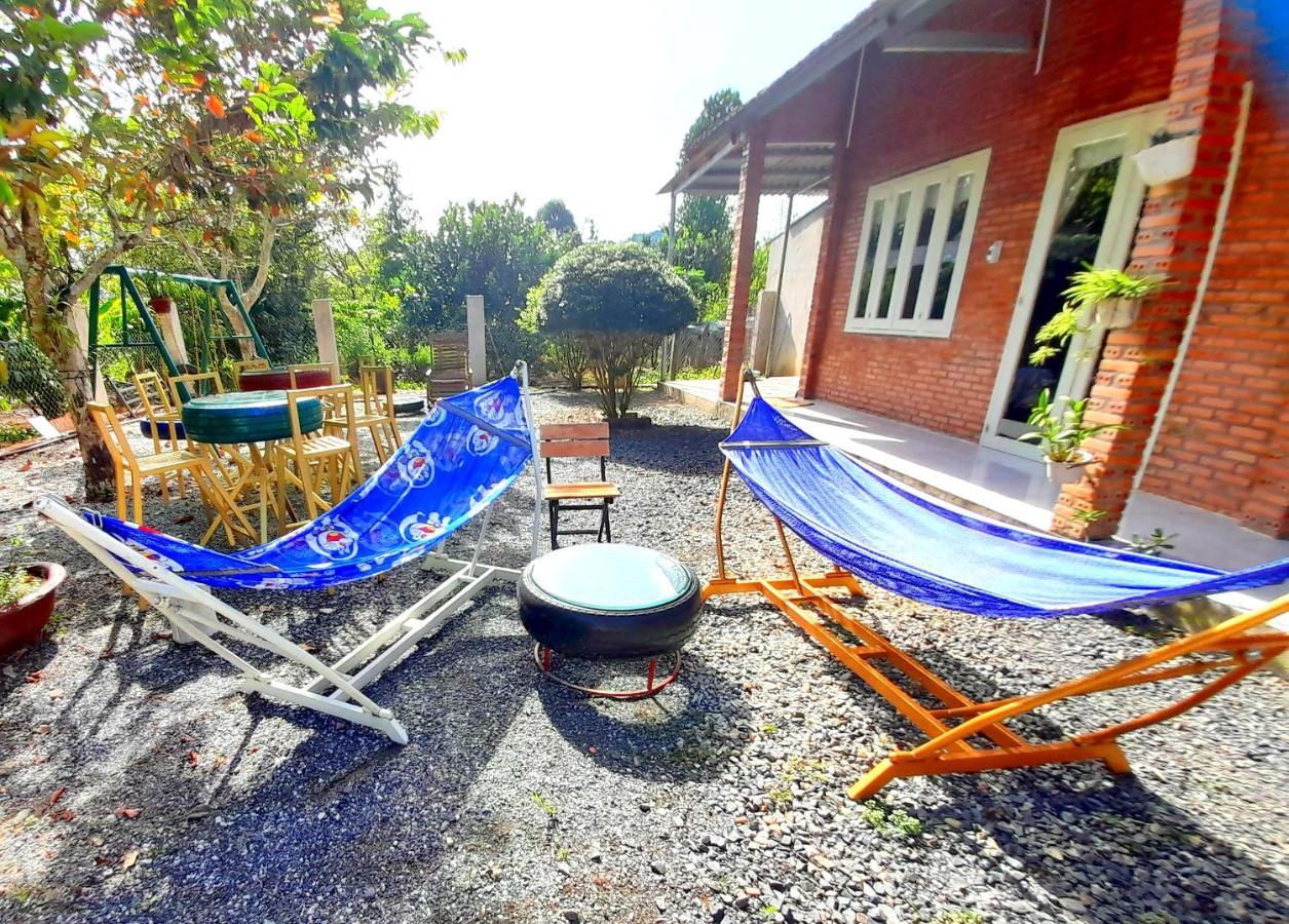 Cat Tien Backpackers Hostel Bagian luar foto