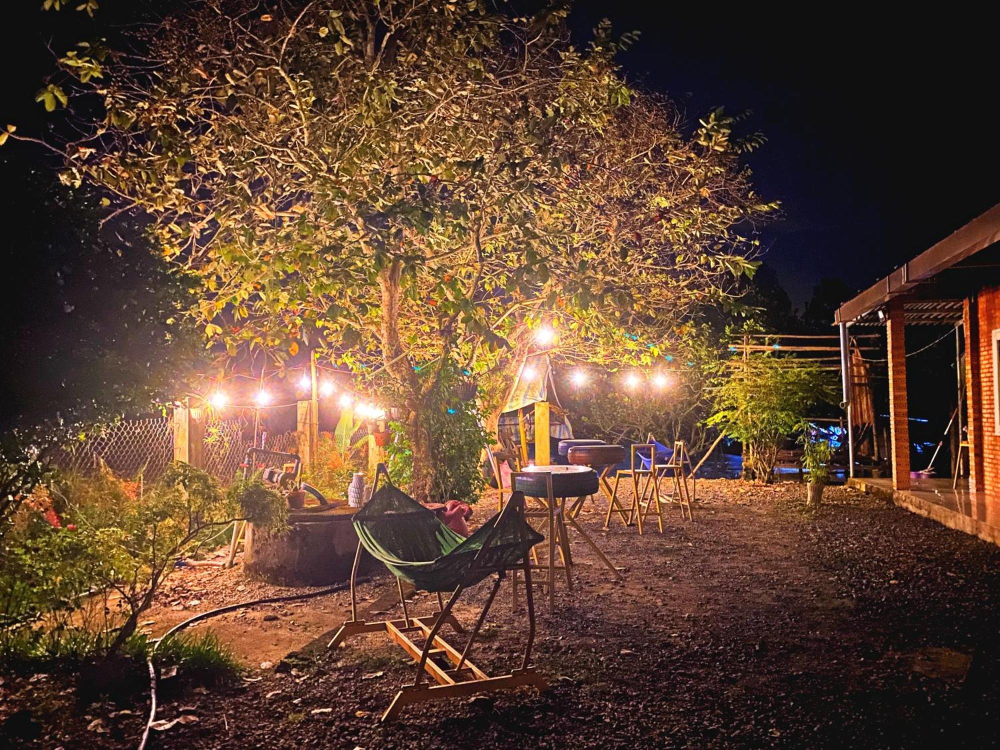 Cat Tien Backpackers Hostel Bagian luar foto