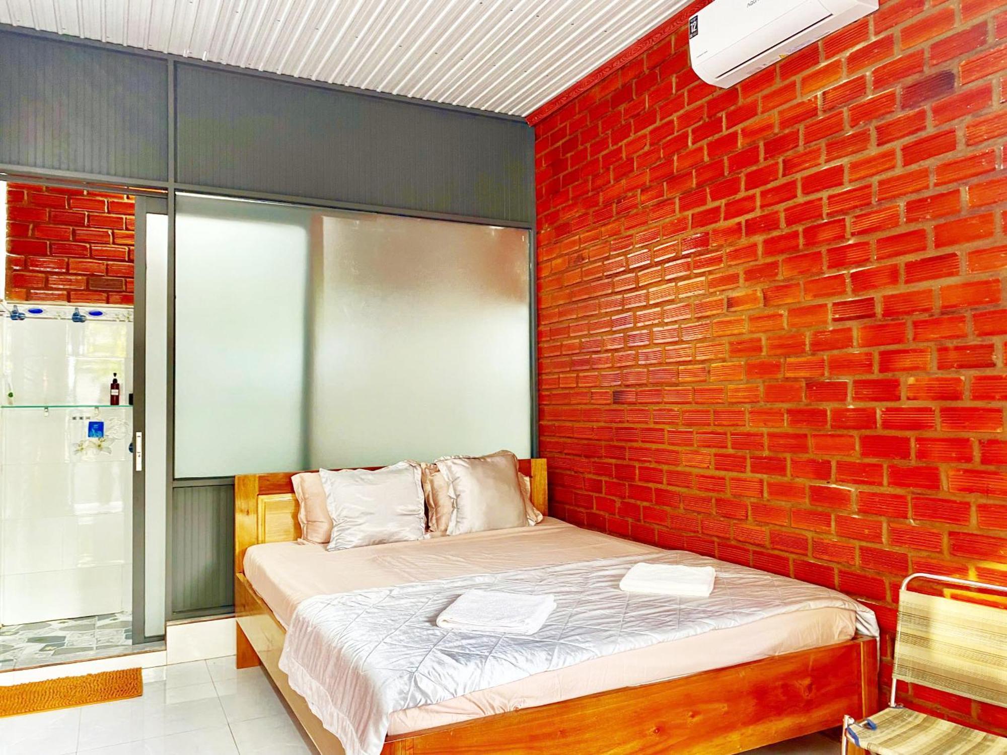 Cat Tien Backpackers Hostel Bagian luar foto