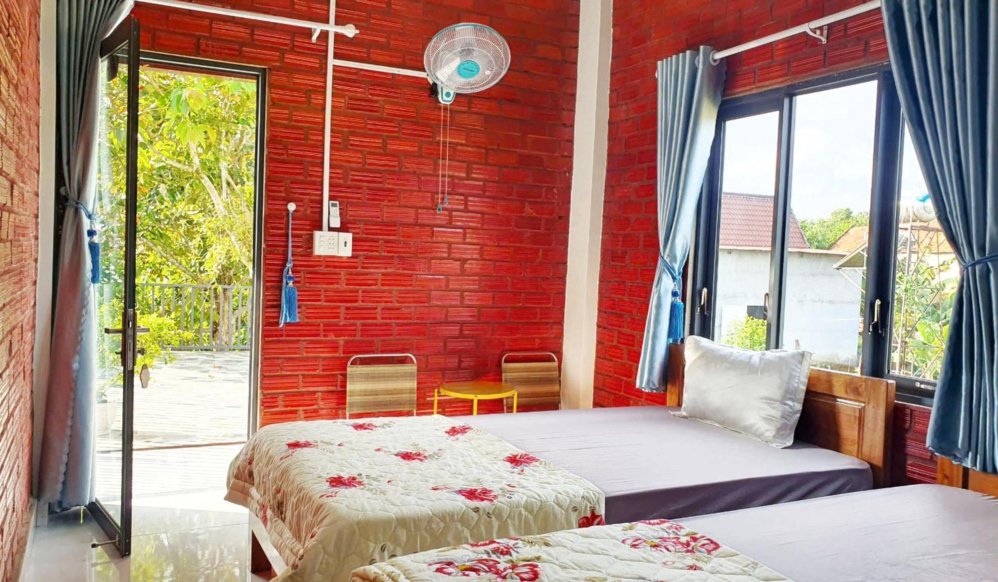 Cat Tien Backpackers Hostel Bagian luar foto