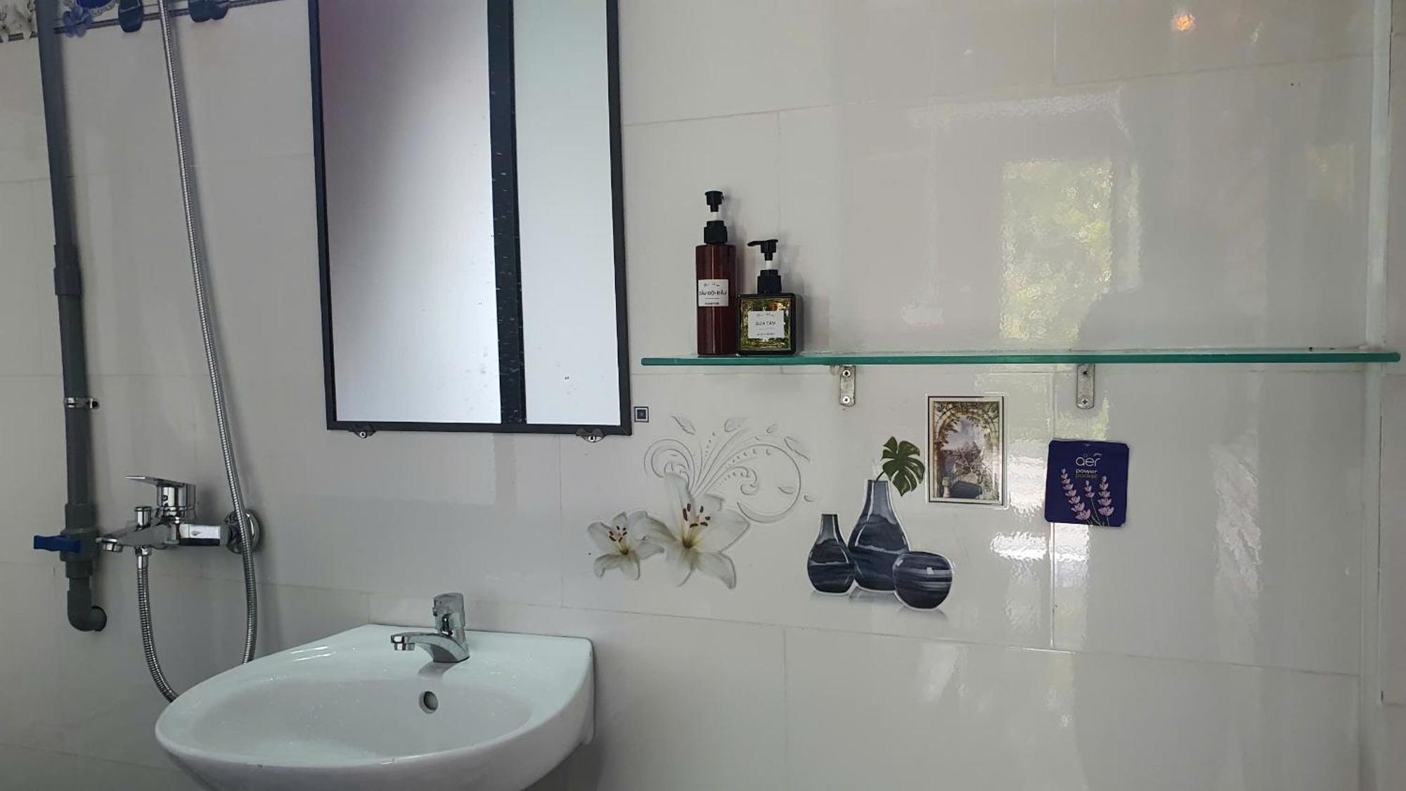 Cat Tien Backpackers Hostel Bagian luar foto